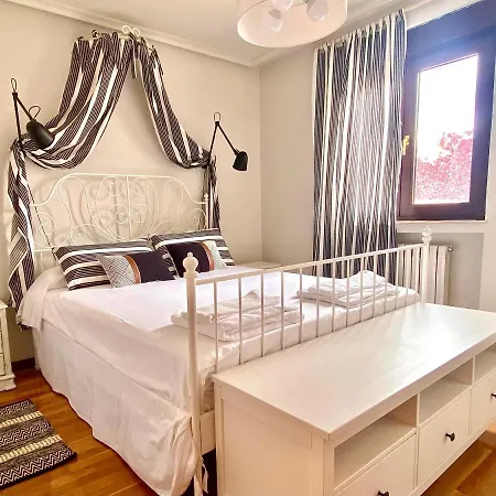 בית נופש Housing Casa Con Jardin *