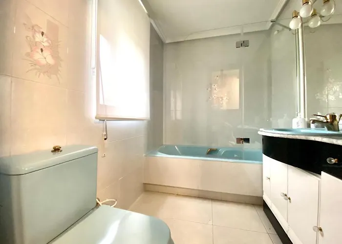 Housing Casa Con Jardin *